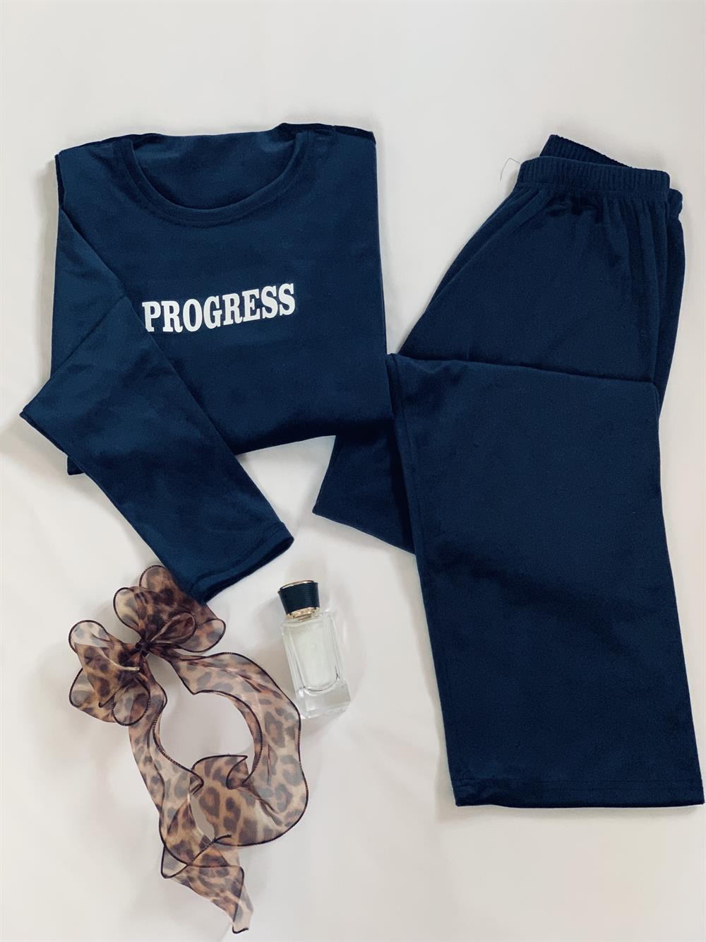 Kadın Lacivert Yazılı Uzun Kollu Altı Uzun Geniş Paça Kadife Kumaş Pijama Takımı